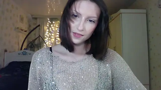 Snapshot of RuxaShade chatting on December 2025 12:54:01 PM RuxaShade online show from December 2025 12:54:01 PM