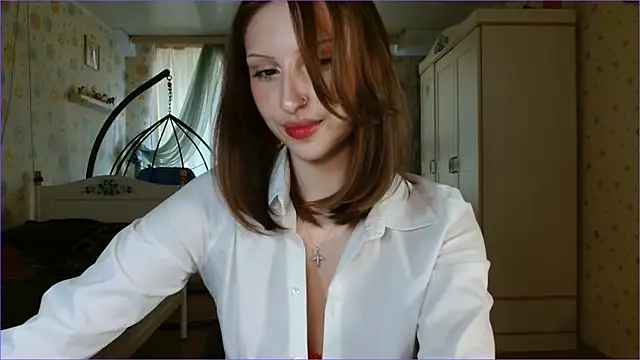 RuxaShade online show from March 2026 12:08:01 PM