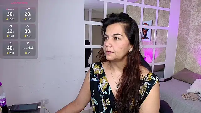 Snapshot of SecretObsession_Eup chatting on November 2025 03:52:02 AM SecretObsession Eup online show from November 2025 03:52:02 AM