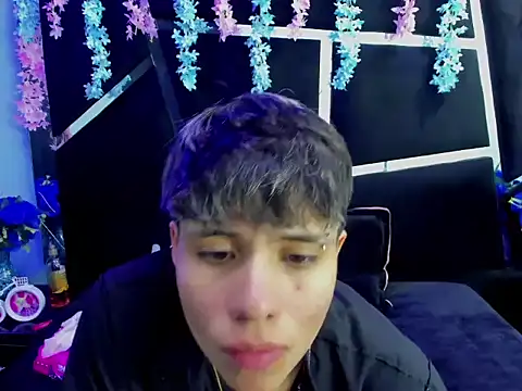 Bruno Cruzz online show from September 2025 02:22:01 AM