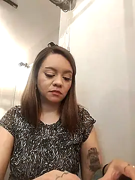 Sky Junne online show from September 2025 04:09:02 PM