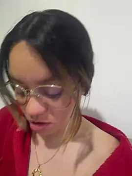 Snapshot of Sky_Junne chatting on April 2026 05:22:01 AM Sky Junne online show from April 2026 05:22:01 AM