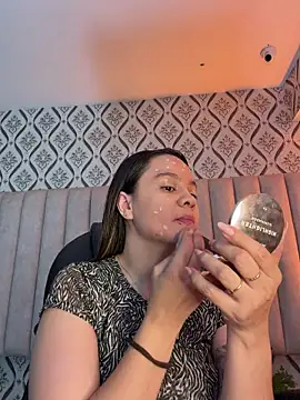 Snapshot of Sky_Junne chatting on May 2026 03:07:02 PM Sky Junne online show from May 2026 03:07:02 PM