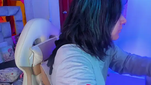 sophiievv online show from February 2026 07:55:02 PM