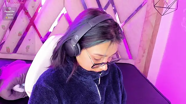 sophiievv online show from May 2026 05:08:01 PM
