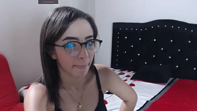 Coraline Playful online show from October 2025 06:50:02 PM