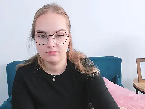 Snapshot of AliceCrazy69 chatting on October 2025 10:05:01 AM AliceCrazy69 online show from October 2025 10:05:01 AM