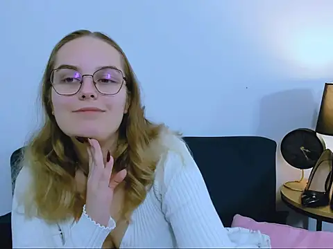 Snapshot of AliceCrazy69 chatting on November 2025 12:48:01 PM AliceCrazy69 online show from November 2025 12:48:01 PM