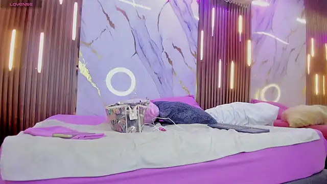 VictoriaDuart online show from September 2025 08:08:01 PM