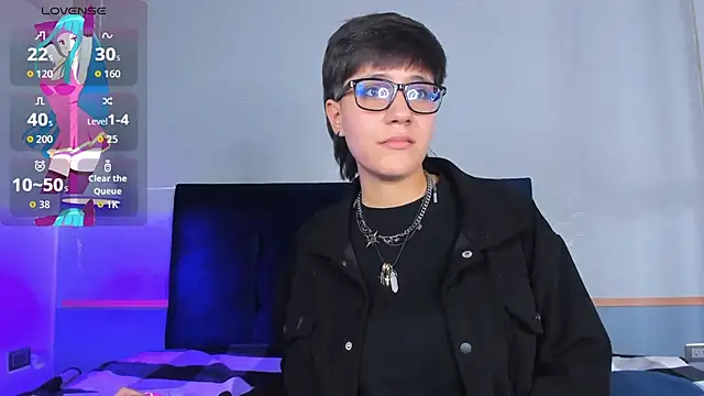 Tsuki Maru online show from December 2025 04:17:01 AM