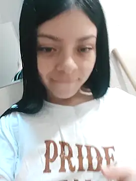 LunaJacobs online show from October 2025 07:33:01 PM