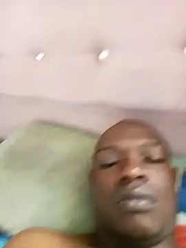 Snapshot of MackMacKenzie chatting on February 2026 02:16:02 PM MackMacKenzie online show from February 2026 02:16:02 PM