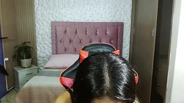 emily rz1 online show from April 2026 06:49:02 PM