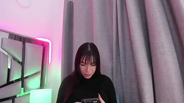 Snapshot of _valeria_saenz_ chatting on June 2026 03:04:01 AM valeria saenz online show from June 2026 03:04:01 AM