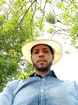 Snapshot of AlphaAlterX chatting on October 2025 06:05:02 PM AlphaAlterX online show from October 2025 06:05:02 PM