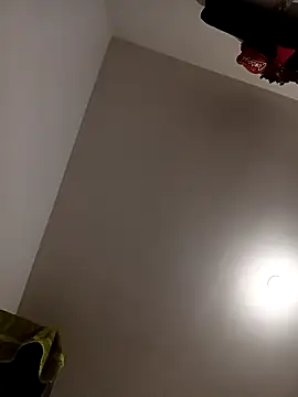 Snapshot of HotRolo chatting on March 2026 04:18:02 AM HotRolo online show from March 2026 04:18:02 AM