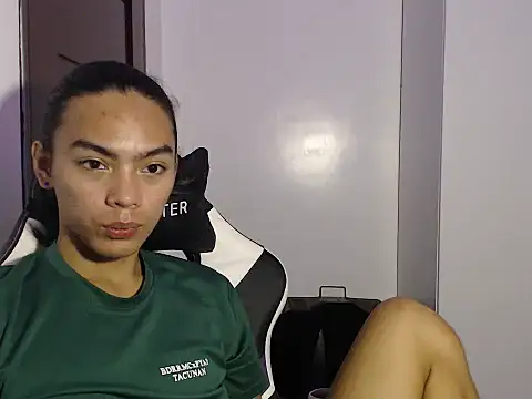 Snapshot of Bad_angelxx chatting on September 2025 07:27:02 PM Bad angelxx online show from September 2025 07:27:02 PM