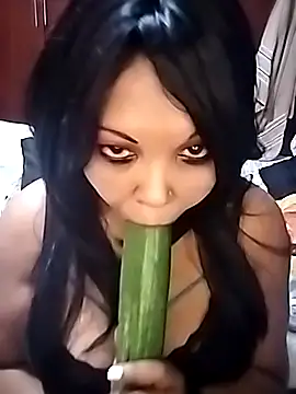 Snapshot of hemilynthomas2467 chatting on April 2026 07:14:01 PM hemilynthomas2467 online show from April 2026 07:14:01 PM