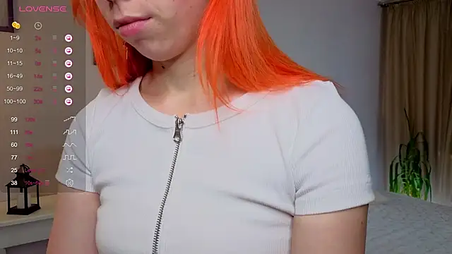 Snapshot of JuliannaWenger chatting on September 2025 05:35:02 PM JuliannaWenger online show from September 2025 05:35:02 PM