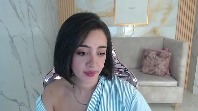 sara lopez s online show from October 2025 01:46:02 PM