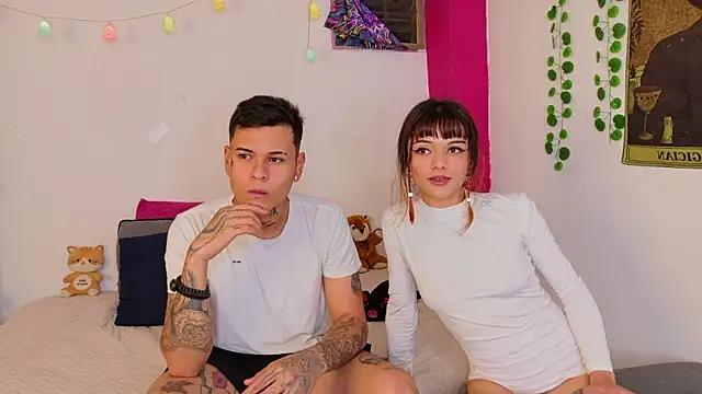 Snapshot of rosse_dredd chatting on December 2025 04:00:02 AM rosse dredd online show from December 2025 04:00:02 AM