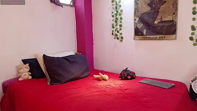 Snapshot of rosse_dredd chatting on January 2026 06:21:02 PM rosse dredd online show from January 2026 06:21:02 PM