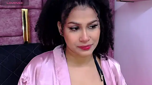 Snapshot of AYSHA_WATSON chatting on October 2025 01:01:01 PM AYSHA WATSON online show from October 2025 01:01:01 PM