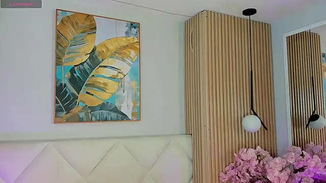 Mila Hank  online show from March 2026 12:31:02 PM