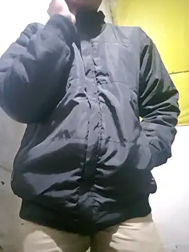 Snapshot of RockRolaxxx chatting on January 2026 01:37:02 PM RockRolaxxx online show from January 2026 01:37:02 PM