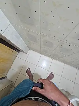 Snapshot of Gamecoc chatting on October 2025 05:34:01 PM Gamecoc online show from October 2025 05:34:01 PM