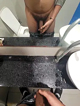 Snapshot of Gamecoc chatting on December 2025 05:35:02 AM Gamecoc online show from December 2025 05:35:02 AM