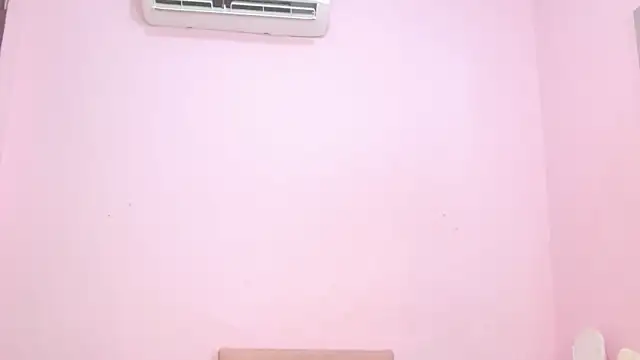 Snapshot of kiity_horny_ chatting on October 2025 12:28:02 PM kiity horny online show from October 2025 12:28:02 PM