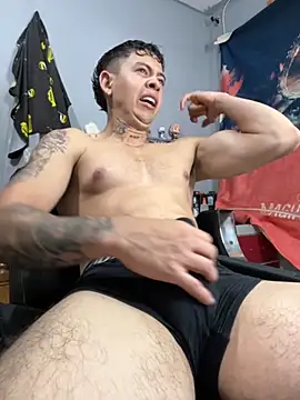 Snapshot of AlamJams chatting on November 2025 12:10:02 AM AlamJams online show from November 2025 12:10:02 AM