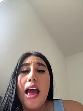 Sophie Dreamss online show from April 2026 08:50:01 PM