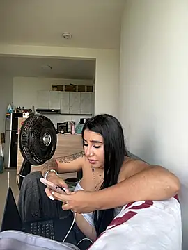 Sophie Dreamss online show from April 2026 09:28:02 PM