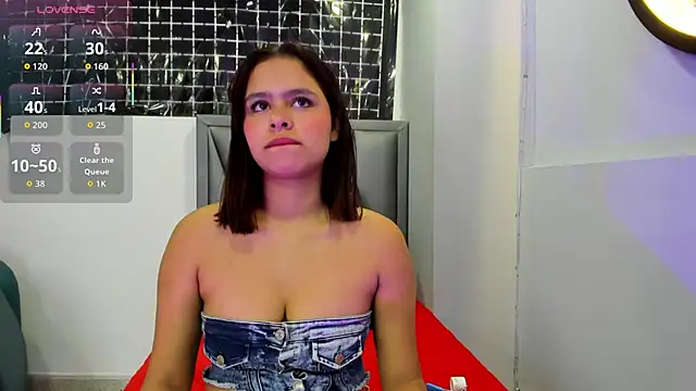 Sofia villareal online show from November 2025 12:09:02 PM