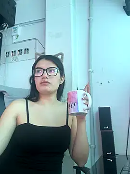 Madisson Leblanc online show from September 2025 01:21:01 PM