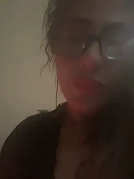 Snapshot of dubaichocc chatting on September 2025 08:20:02 PM dubaichocc online show from September 2025 08:20:02 PM