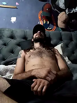 hairy mannn online show from December 2025 05:10:02 PM