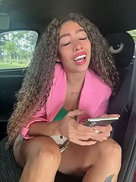 roxyrougee online show from May 2026 12:57:02 PM