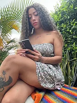 roxyrougee online show from May 2026 09:19:01 PM