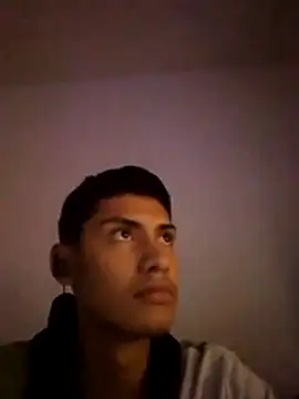 aispuro8505 online show from November 2025 06:39:03 AM