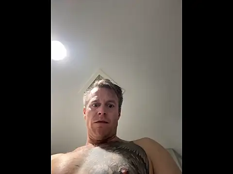 DILFiGuess11 online show from May 2026 02:44:01 PM