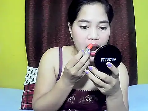 Snapshot of xmaldita18 chatting on September 2025 03:46:01 PM xmaldita18 online show from September 2025 03:46:01 PM