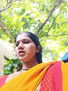 Jooli xx online show from September 2025 11:01:02 AM