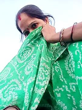 Jooli xx online show from October 2025 12:03:01 PM