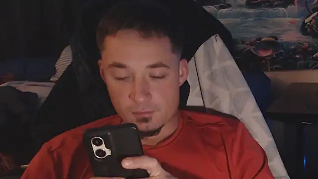 Snapshot of YoBlezz chatting on September 2025 04:12:02 AM YoBlezz online show from September 2025 04:12:02 AM