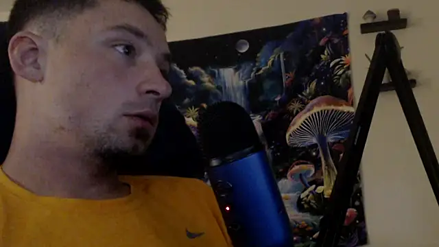 Snapshot of YoBlezz chatting on September 2025 03:05:01 AM YoBlezz online show from September 2025 03:05:01 AM