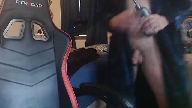 Snapshot of YoBlezz chatting on September 2025 06:54:01 PM YoBlezz online show from September 2025 06:54:01 PM