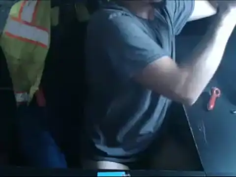 Snapshot of YoBlezz chatting on October 2025 06:13:01 AM YoBlezz online show from October 2025 06:13:01 AM